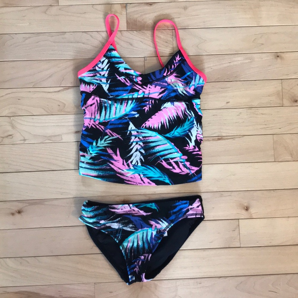 Girls old navy swimsuit